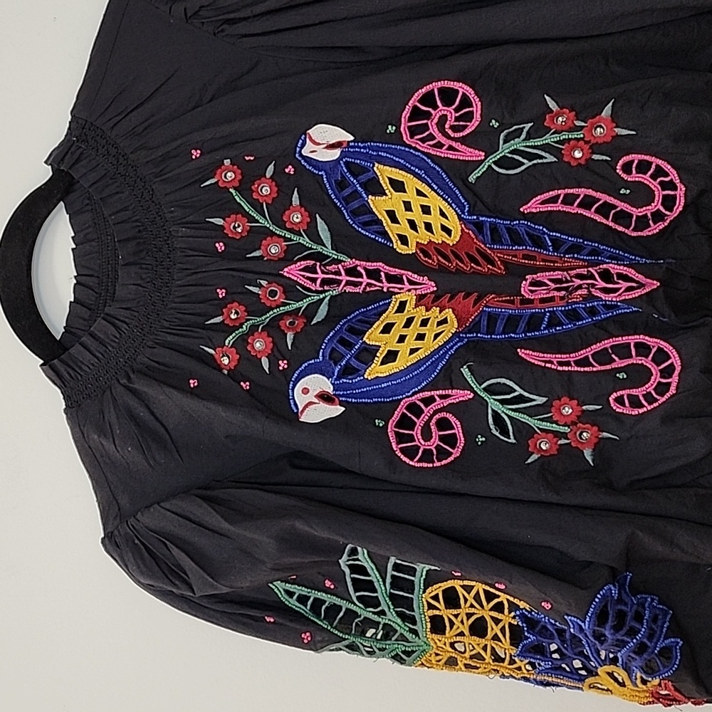 FarmRio Embroidered Puffsleeve  Black Dress Colorful Parrot Design Romantic Sz M - Picture 8 of 16